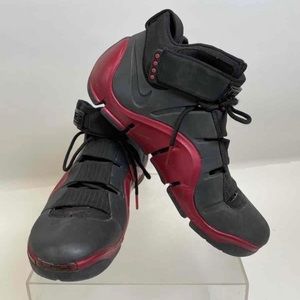 NIKE LEBRON 4 BLACK CRIMSON Basketball Size 11.5 314647-002